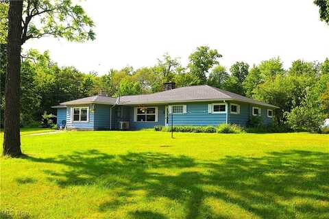 14485 Bass Lake Road, Newbury, OH 44065