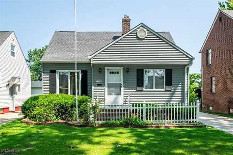 13706 Belleshire Avenue, Cleveland, OH 44135