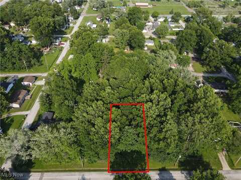 Meadowbrook Avenue NE, Alliance, OH 44601