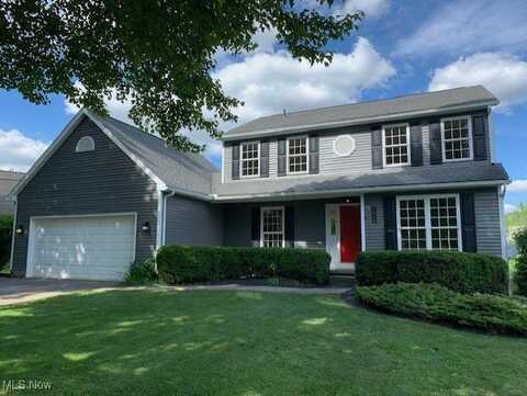 8202 Hidden Glen Avenue NE, Canton, OH 44721