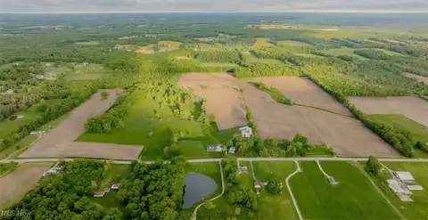 2953 State Route 225, Diamond, OH 44412