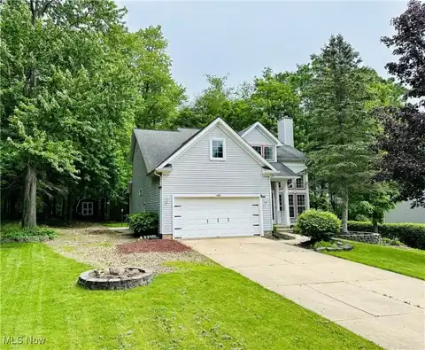 403 Downing Drive, Chardon, OH 44024