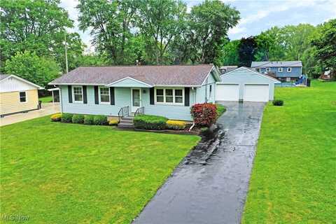 8293 Englewood Street NE, Warren, OH 44484