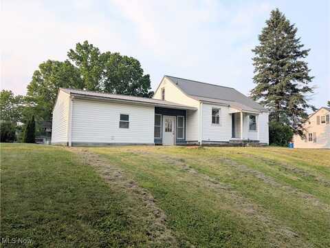 173 6th Street SW, Brewster, OH 44613