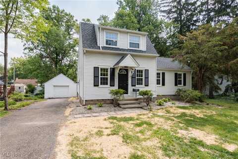 2067 27th Street, Cuyahoga Falls, OH 44223