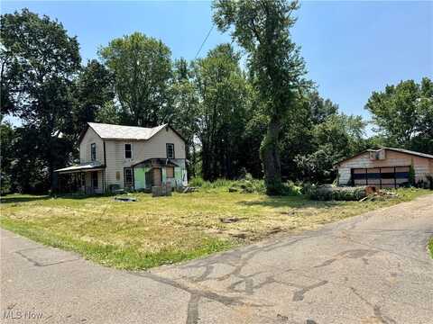 3200 2nd Street, Trinway, OH 43842