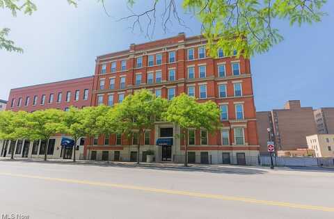 408 W Saint Clair Avenue, Cleveland, OH 44113