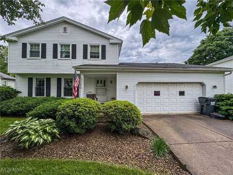 453 Gardenview Drive, Youngstown, OH 44512