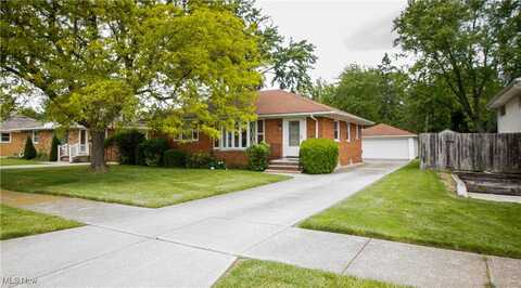 11364 Glamer Drive, Parma, OH 44130