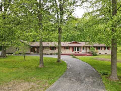 13975 Berlin Station Road, Berlin Center, OH 44401