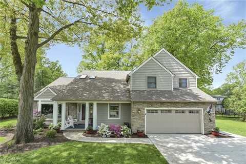 236 Seaward Way, Avon Lake, OH 44012