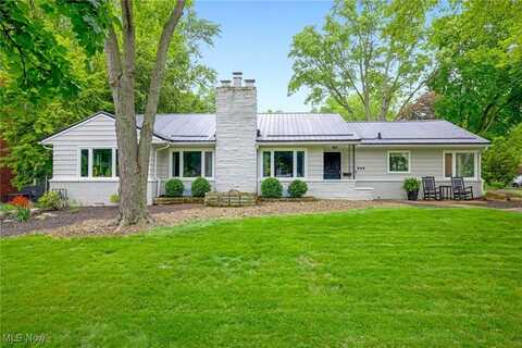 349 Mull Avenue, Akron, OH 44313