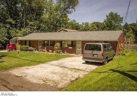 2543 44th Street NW, Canton, OH 44709