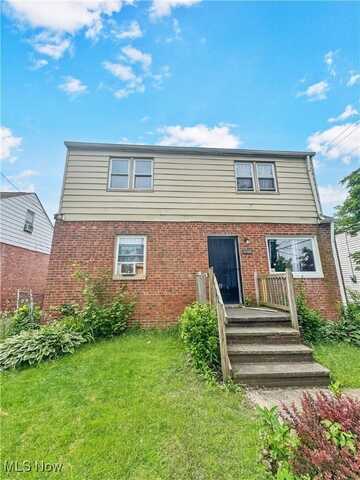 16706 Palda Drive, Cleveland, OH 44128