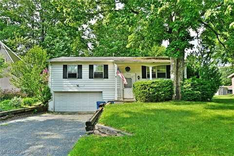 7939 & 7941 Cherry Hill Drive NE, Warren, OH 44484
