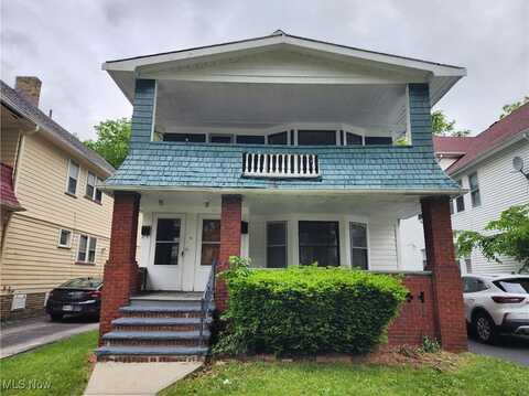 820 Helmsdale Road, Cleveland Heights, OH 44112