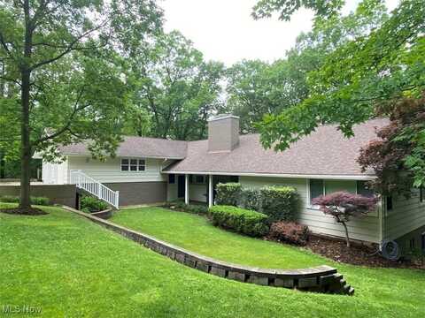336 River Road, Hinckley, OH 44233