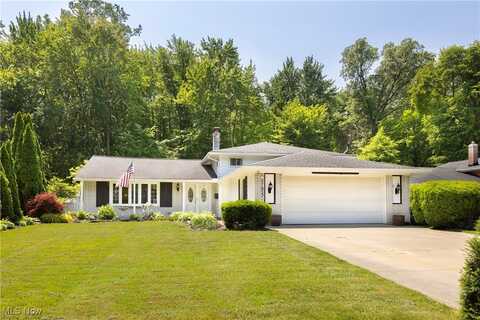 27933 Edgepark Boulevard, North Olmsted, OH 44070