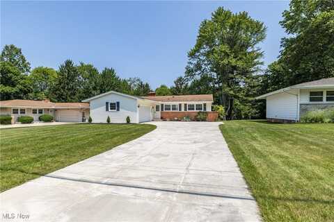 7701 Alan Parkway, Middleburg Heights, OH 44130