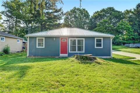 141 N Avon Avenue, Wadsworth, OH 44281