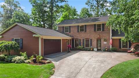 177 N Park Drive, Aurora, OH 44202