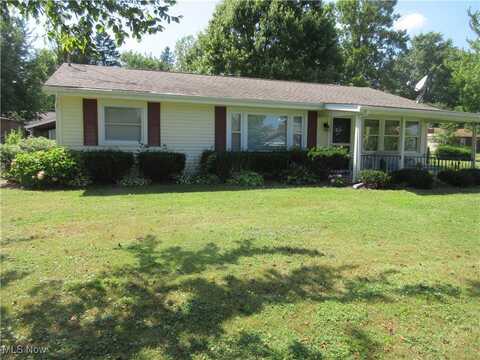 5991 Lake Shore Drive, Andover, OH 44003