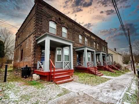 7112 Ottawa Road, Cleveland, OH 44105