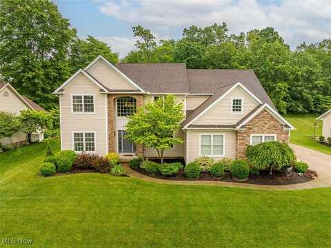 4339 Folkstone Circle, Uniontown, OH 44685