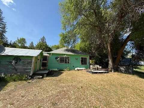 5986 WA-25, FRUITLAND, WA 99129