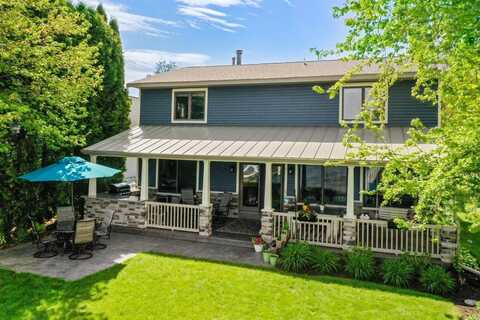 11910 West Shore Drive, Houghton Lake, MI 48629