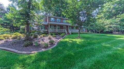 1901 Glenacre Court, Kernersville, NC 27284