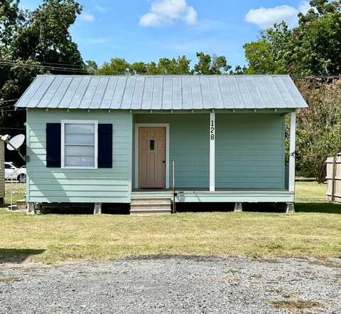 128 John St., Maurice, LA 70555