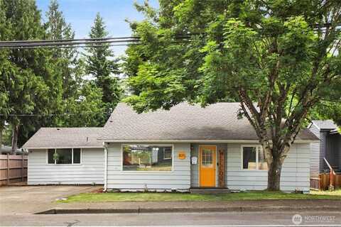 825 Main Street, Lynden, WA 98267