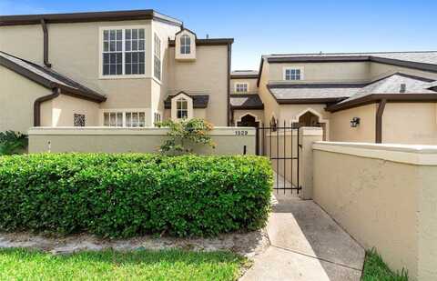 1529 Farrindon Circle, Lake Mary, FL 32746