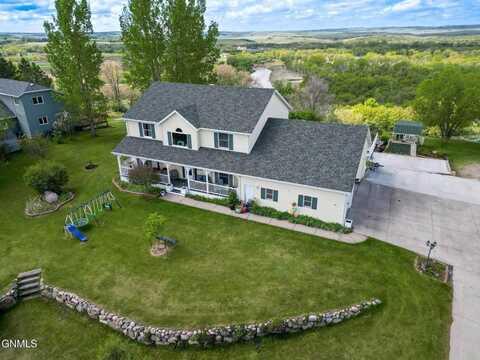 807 Bruce Dr Drive, Mandan, ND 58554
