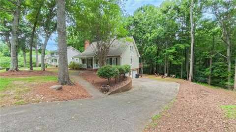 1721 Abbottsford Drive, Kernersville, NC 27284