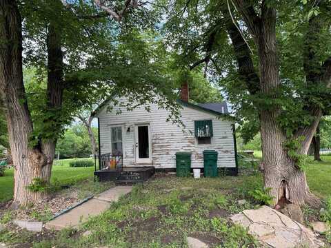 402 Central AVE, Denison, KS 66419