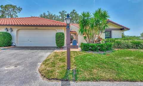 5651 Golf Pointe Drive, Sarasota, FL 34243