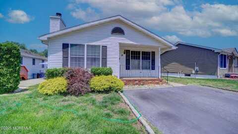 21 Parkview Way, Manalapan, NJ 07726