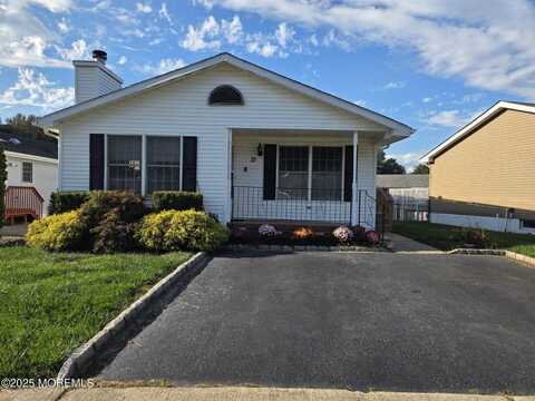 21 Parkview Way, Manalapan, NJ 07726