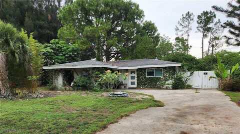 2206 Wyandotte Avenue, Alva, FL 33920