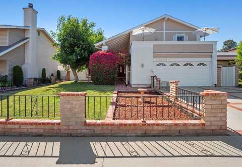 22905 Las Mananitas Drive, Valencia, CA 91354