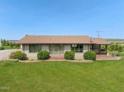 5892 133rd Avenue NW, Williston, ND 58801