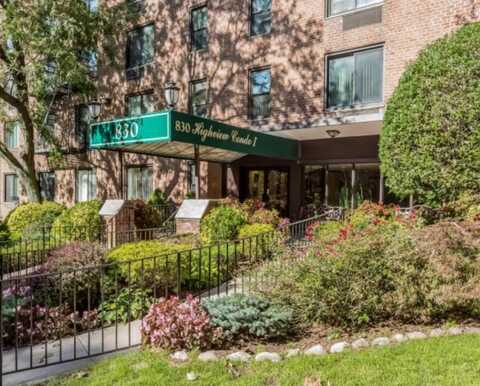 830 Howard Ave 5D, Staten Island, NY 10301