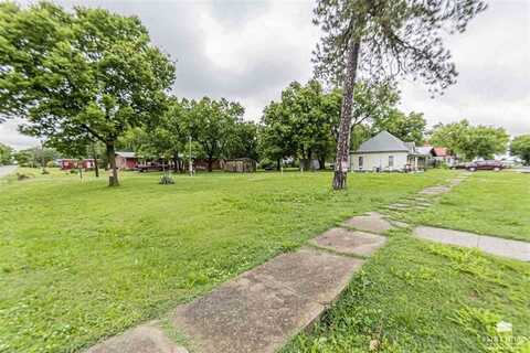 314 East Stover, White City, KS 66872