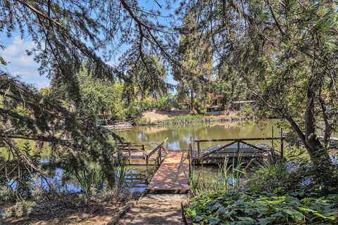 1545 W Walnut St, Stockton, CA 95203