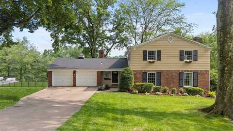 1758 Hastings Mill Rd, Upper Saint Clair, PA 15241