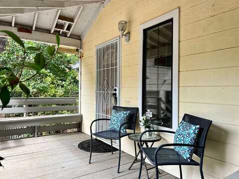 9826 Meadow Drive, Cobb, CA 95426