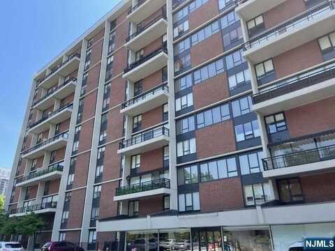 4 Horizon Road 631, Fort Lee, NJ 07024