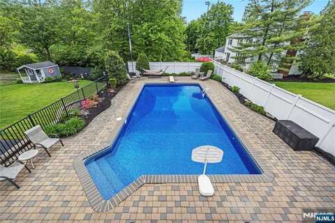 41 Morse Avenue, Butler, NJ 07405